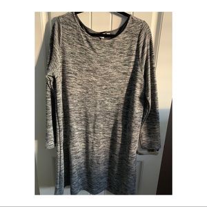 Grey/black mid dress with sleeves